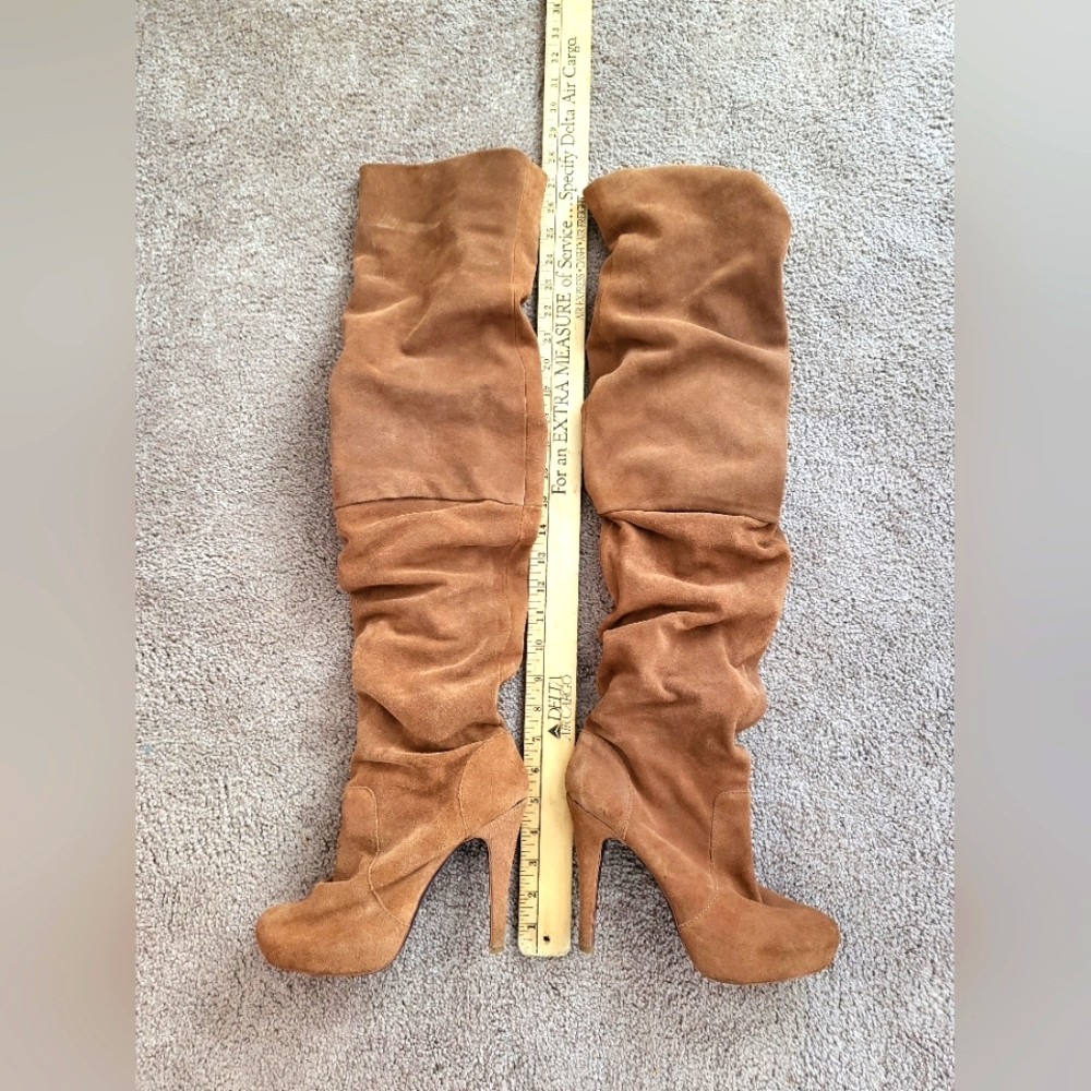 MOJO Moxy Ovet the Knee Suede Boots